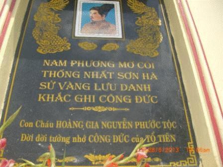 Khu Mộ Nguyễn Phước tộc tại Chợ Gạo, Tiền Giang.